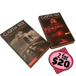 🎉2/20 Set of 2 YA Novels Garth Nix Keys to the Kingdom Fantasy Teen Book Series
